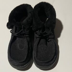 Hey Dudes “Britt” Sparkling Total Black” Girls Shoes